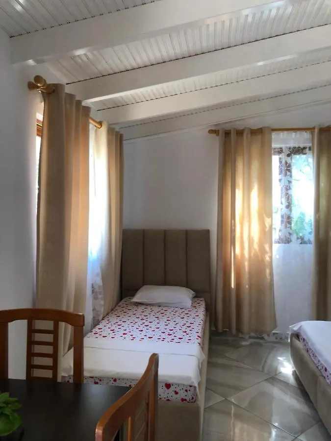 Vila Eriseld Εξαμίλιο Αλβανία
